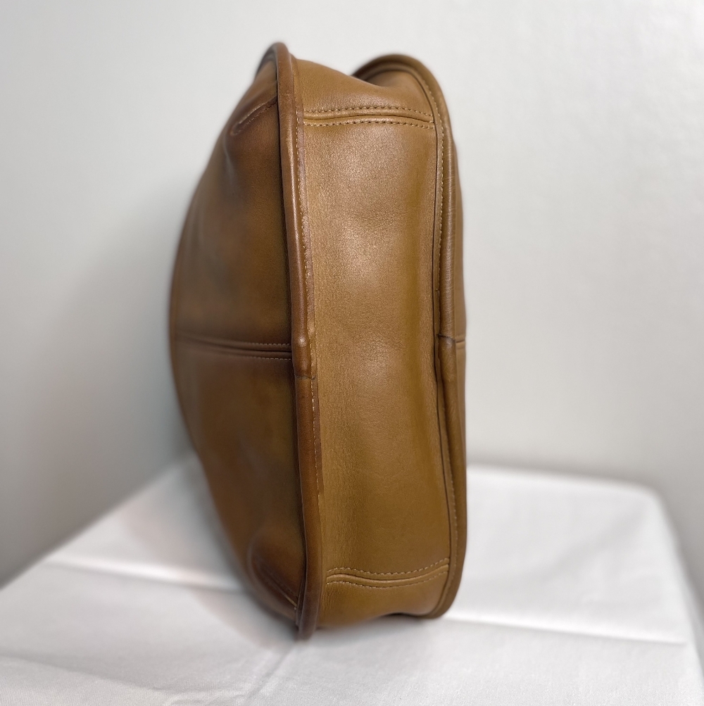 Vintage Coach Ergo Shoulder Bag - Picture 3 of 5